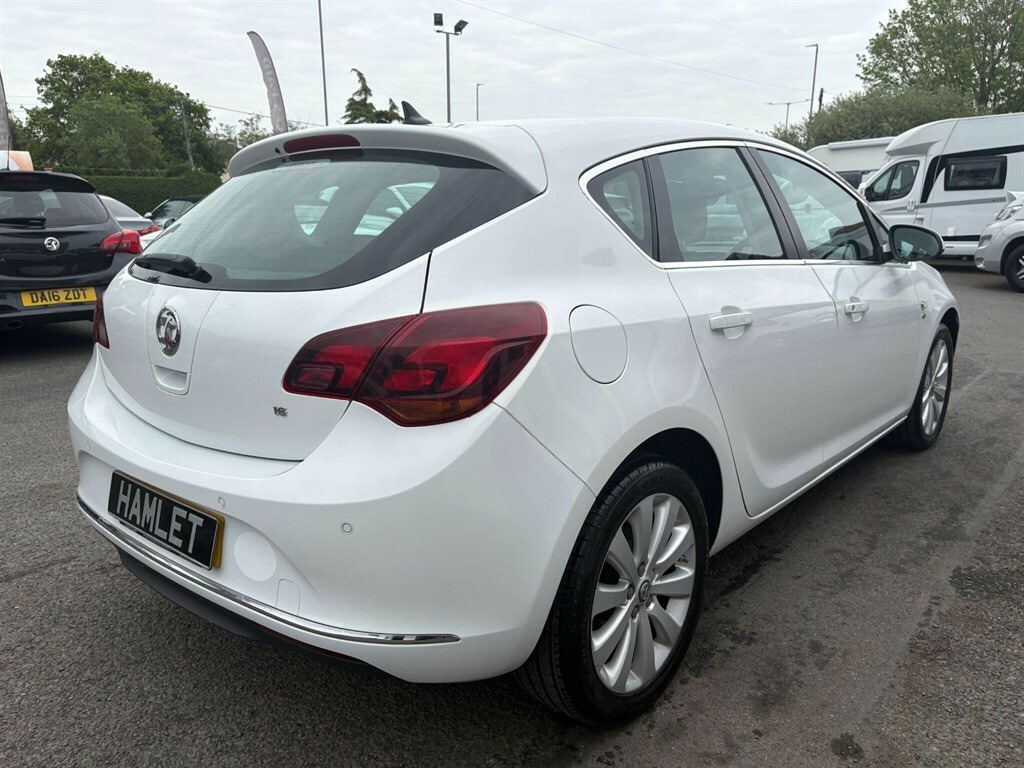 Vauxhall Astra 1.6 L 1.6I Elite Euro 6 White #5
