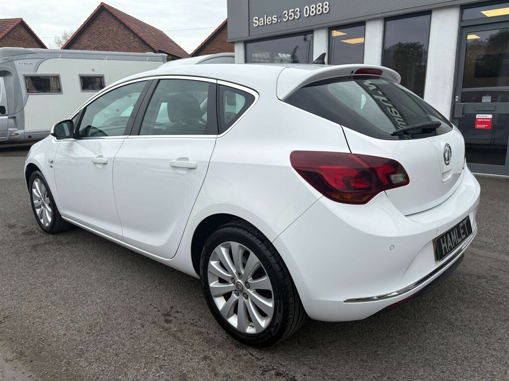 Vauxhall Astra 1.6 L 1.6I Elite Euro 6 White #3