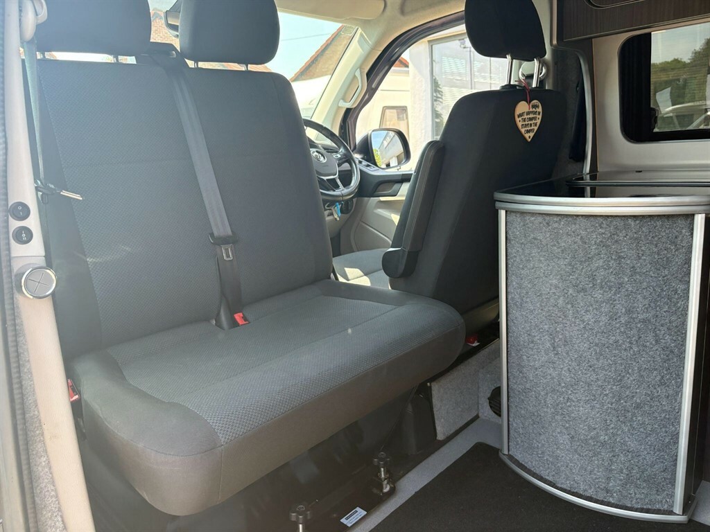 Volkswagen Campervan T6 2.0 Grey #25