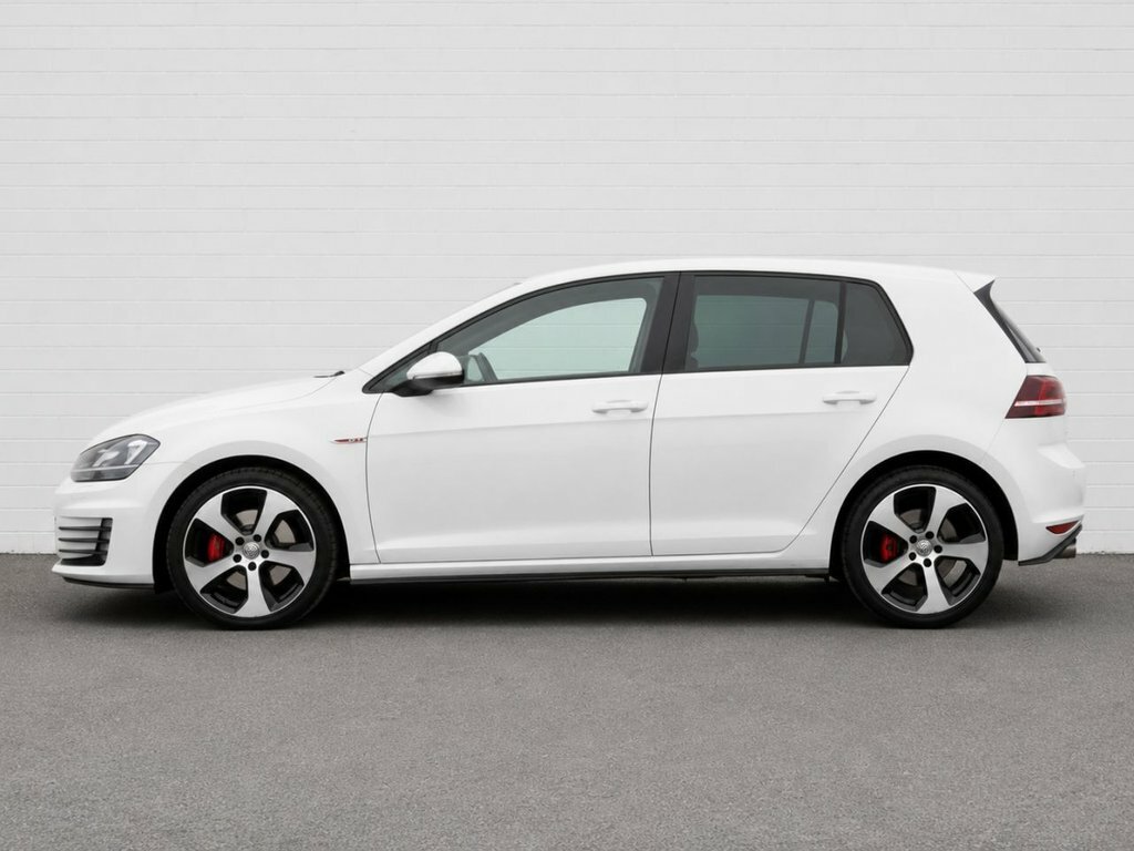 Volkswagen Golf 2L Gti SG15FHT White #2