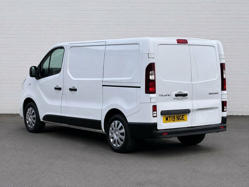 Renault Trafic 1.6L Business MT19NGE White #2