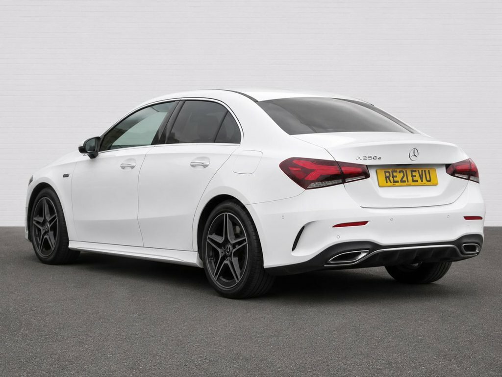 Mercedes-Benz A Class 1.3L Amg Line RE21EVU White #2