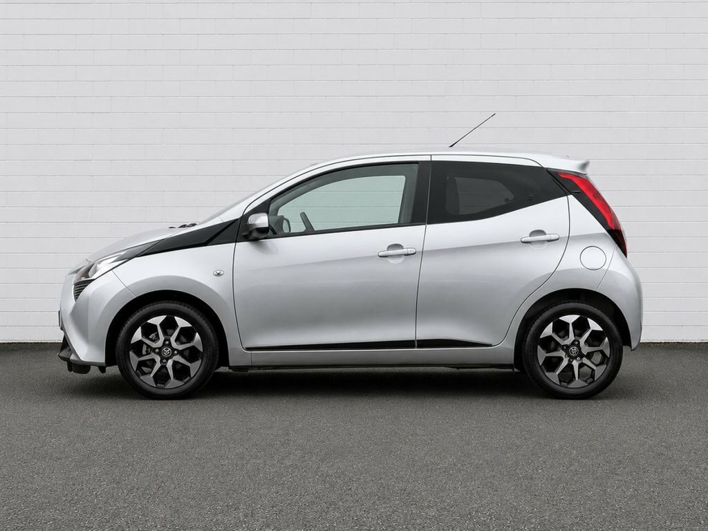 Toyota Aygo 1L X-trend WU20KKV Silver #3