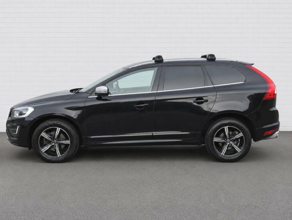 Volvo XC60 2.4L R-design Lux Nav Black #3