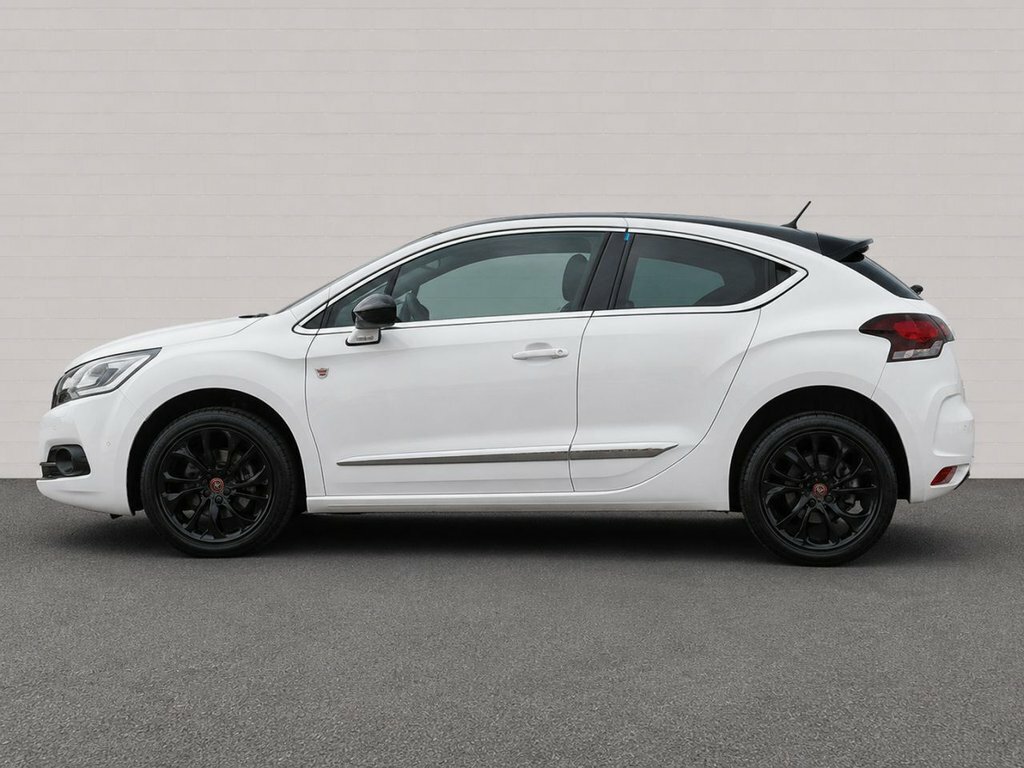 DS DS 4 1.2L Performance Line White #2