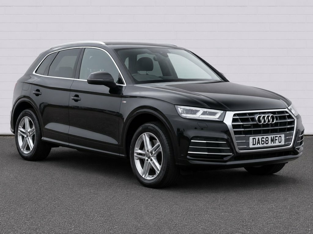 Audi Q5 2L S Line Black