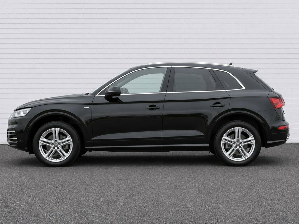 Audi Q5 2L S Line Black #3