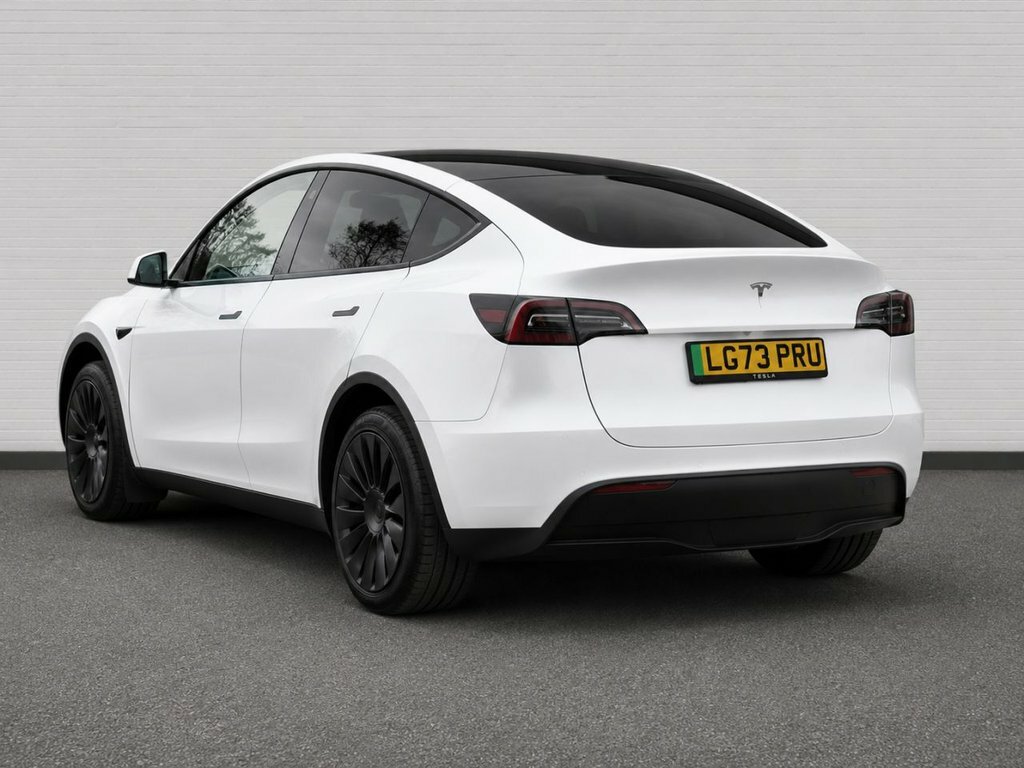 Tesla Model Y Suv LG73PRU White #2