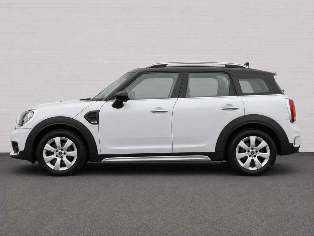 Mini Countryman 1.5L Cooper Classic ME19OKU White #3