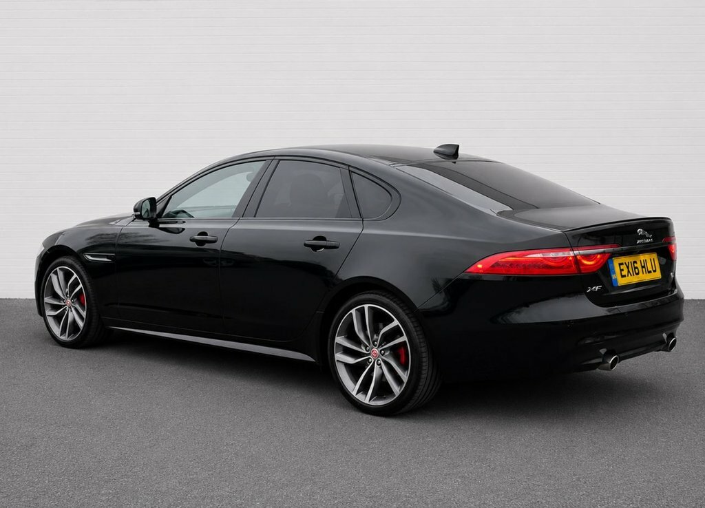Jaguar XF 3L S EX16HLU Black #3