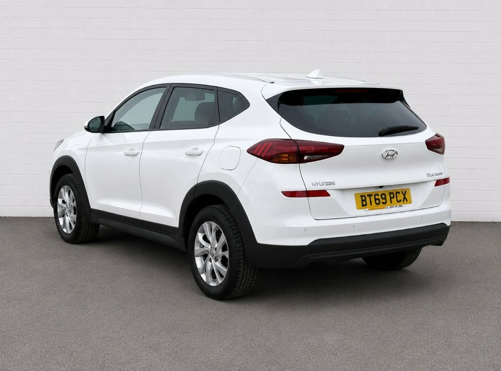 Hyundai Tucson 1.6L Se Nav BT69PCX White #2