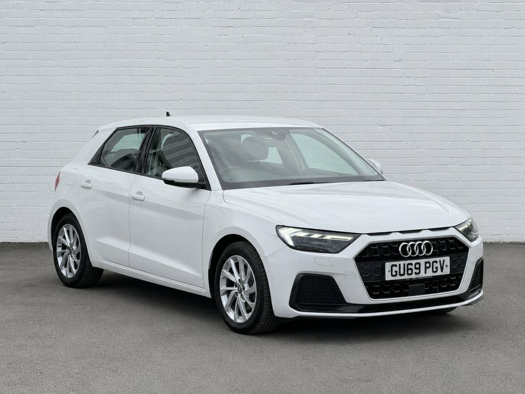 Audi A1 1L Sport White