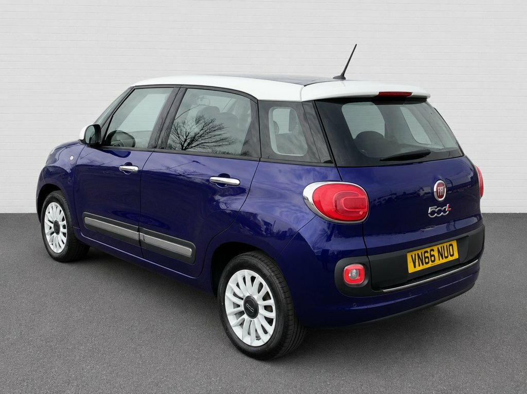 Fiat 500L 1.3L Lounge Blue #2