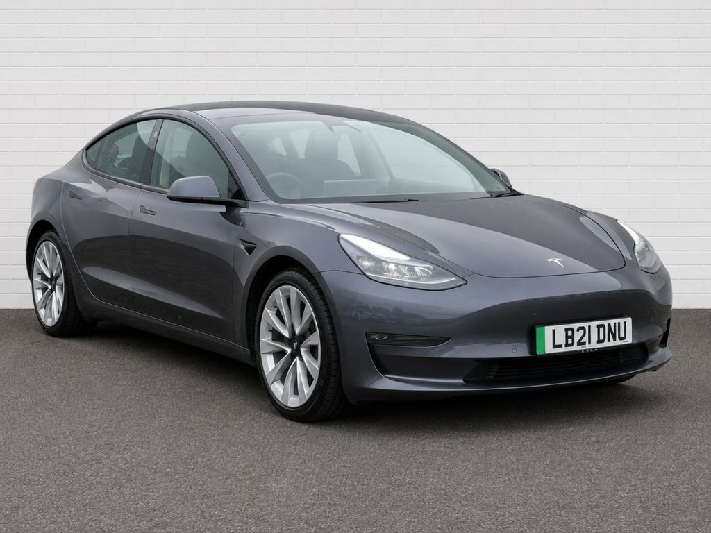 Tesla Model 3 Saloon Grey