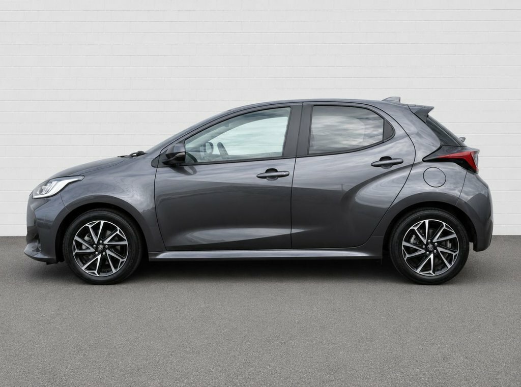 Toyota Yaris 1.5L Design DY72WWF Grey #3