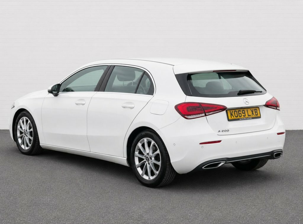 Mercedes-Benz A Class 1.3L Sport KO69LXB White #2