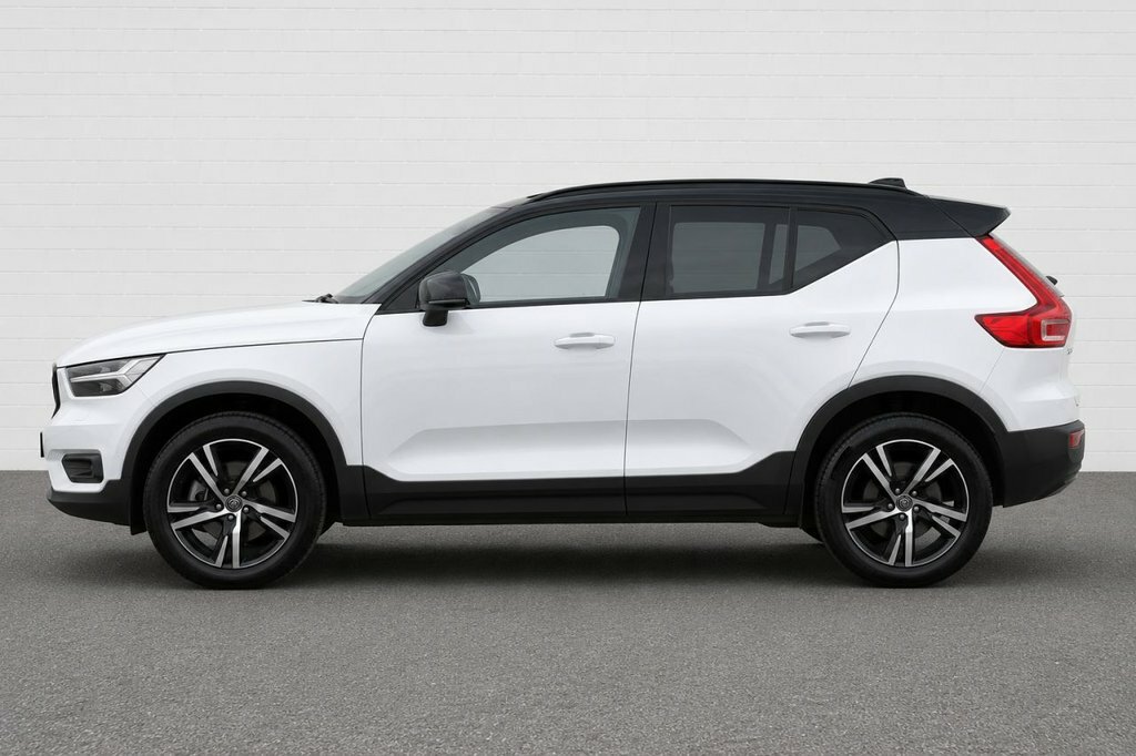 Volvo XC40 1.5L R-design AX21LDV White #3