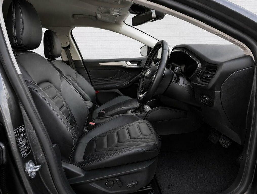 Ford Focus 1L Titanium Vignale CV72LZC Silver #5