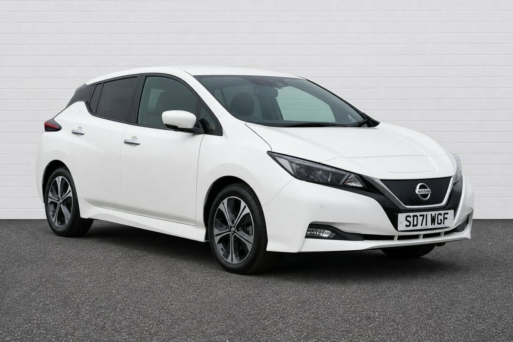 Nissan Leaf Hatchback White