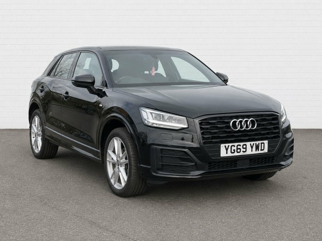 Audi Q2 1.6L Black Edition Black
