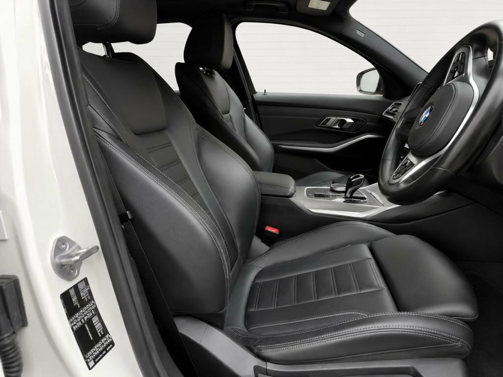 BMW 3 Series 2L M Sport KR69WEX White #5