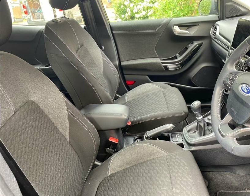 Ford Puma 1L Titanium WO23XHE Black #4