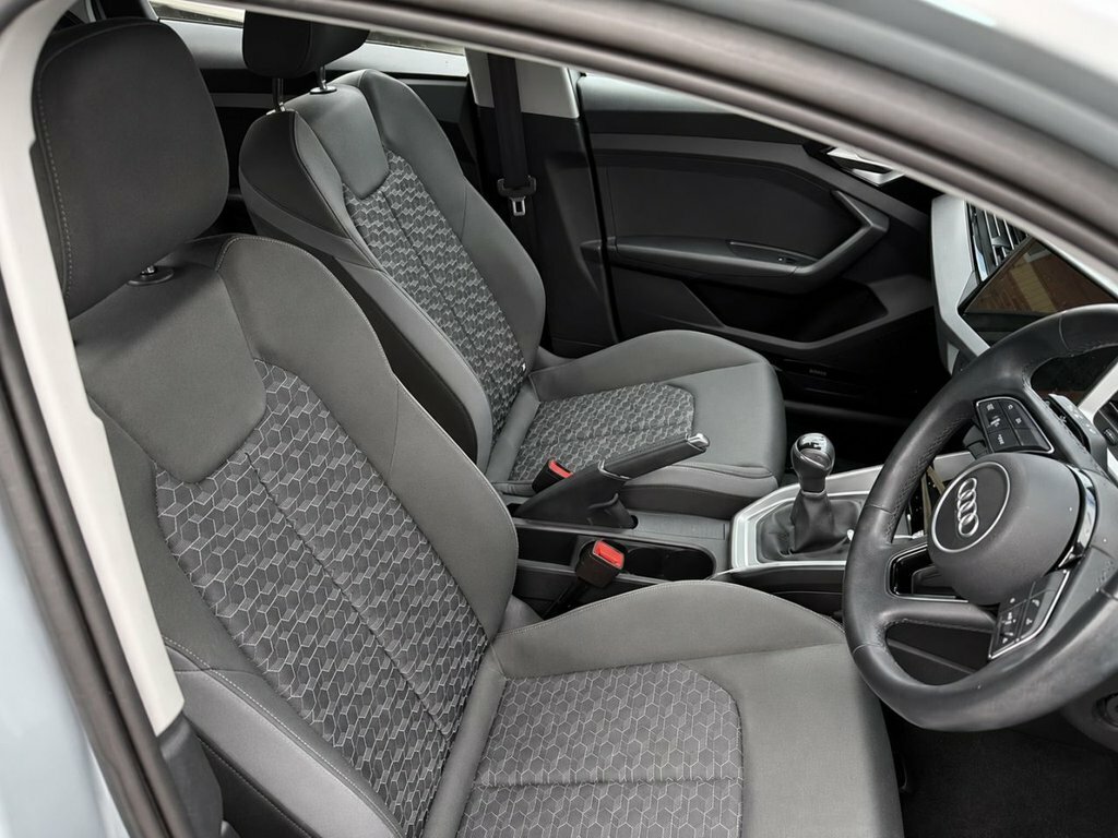Audi A1 1L Sport CP72VKJ Grey #5