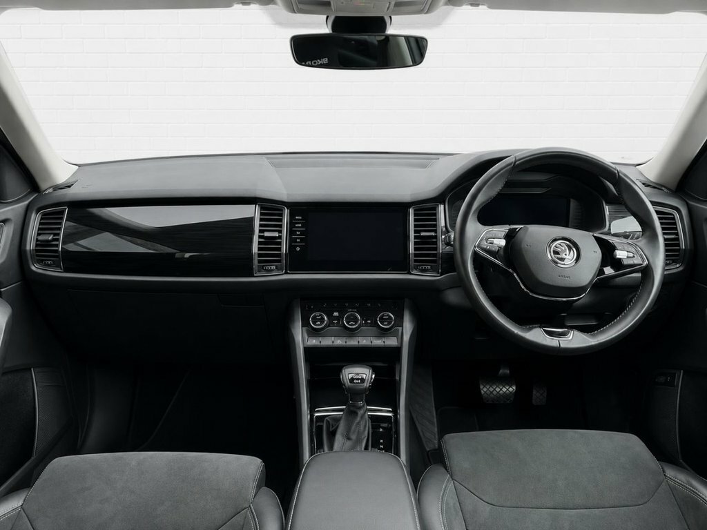 Skoda Kodiaq 2L Se L White #4