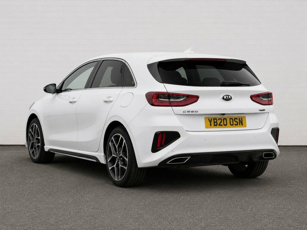 Kia Ceed 1L Gt-line White #2