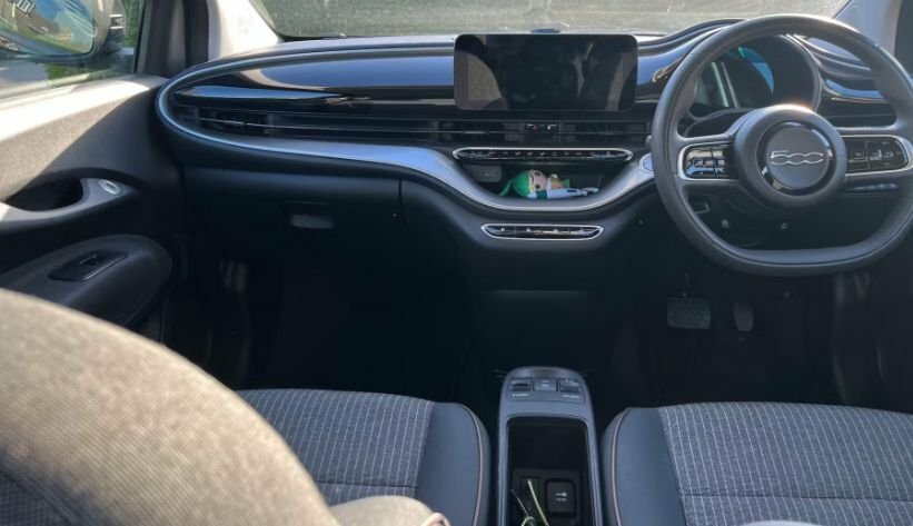Fiat 500E Hatchback YP22CVJ Black #4