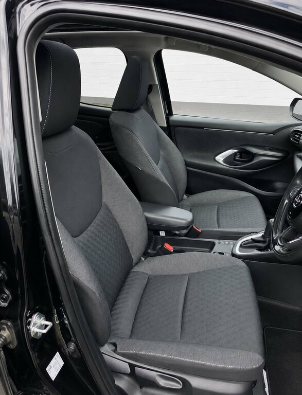 Toyota Yaris 1.5L Design OE21NWK Black #5