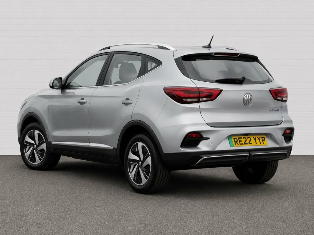 MG ZS Suv RE22YYP Silver #2