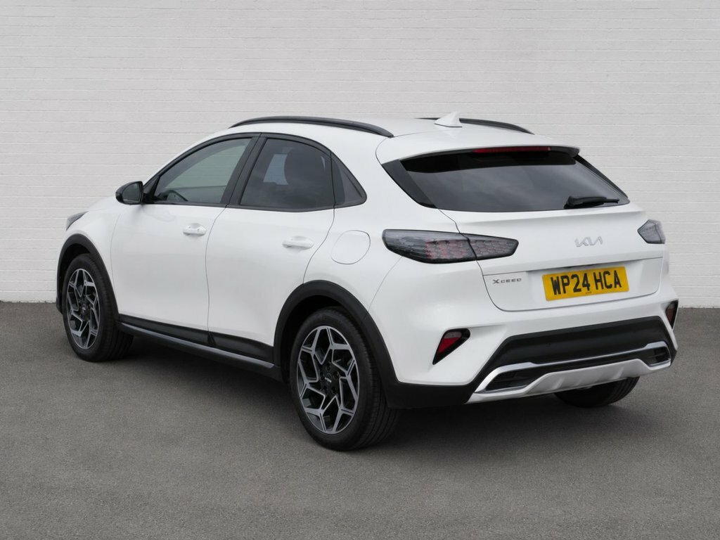 Kia Xceed 1.5L Gt-line WP24HCA White #2