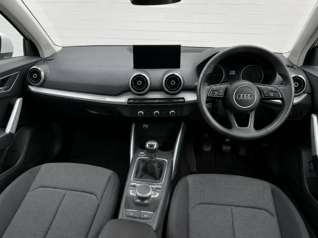 Audi Q2 1L Sport FV72BYS White #4
