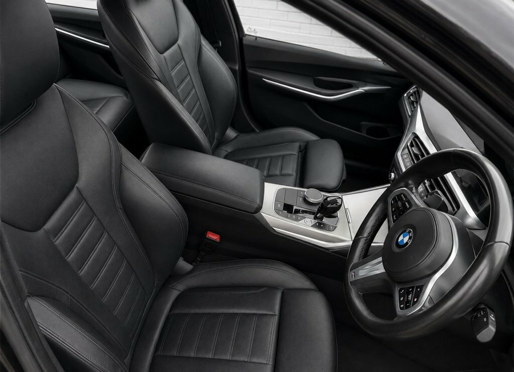 BMW 3 Series 2L M Sport MM21GPF Black #5