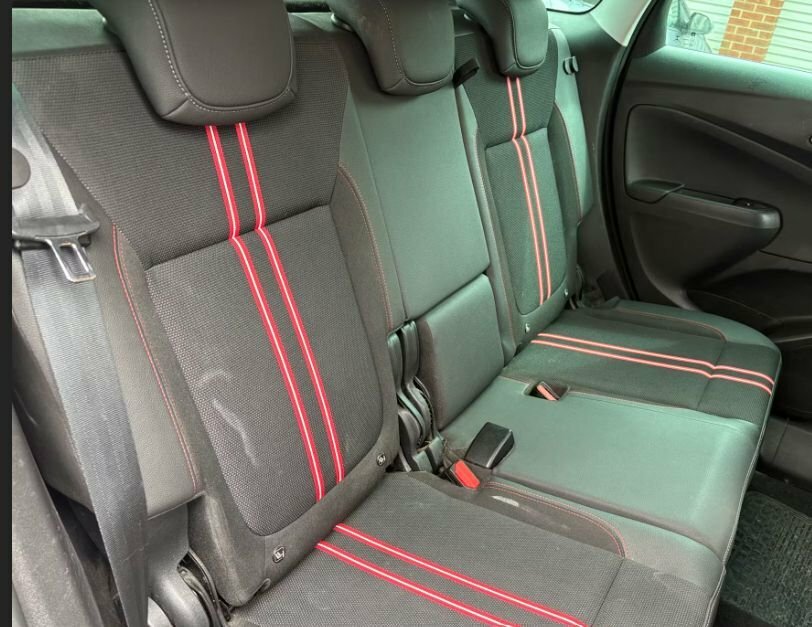 Vauxhall Crossland 1.2L Sri Nav NC21JZK White #6