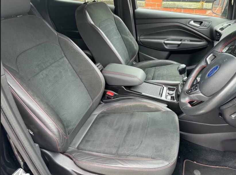 Ford Kuga 1.5L St-line Edition YT69VFD Black #4