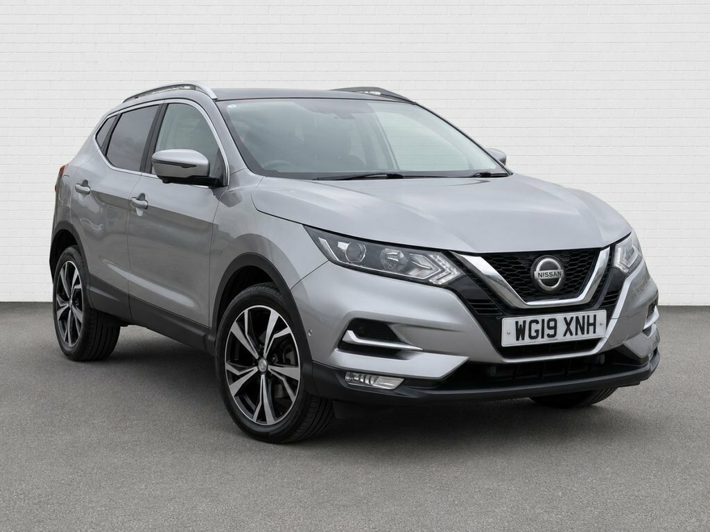 Nissan Qashqai 1.3L N-connecta Silver