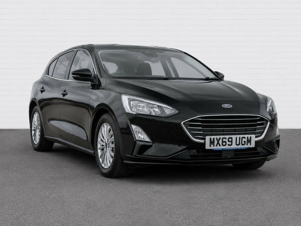 Ford Focus 1L Titanium Black