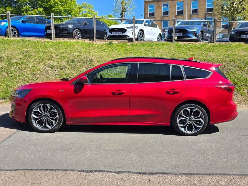 Ford Focus 1.0 Ecoboost Hybrid Mhev 155 St-line X - EK75HJU Red #2