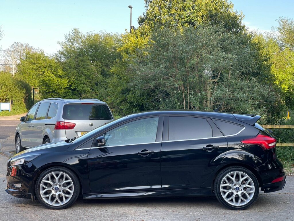 Ford Focus 1.5 Tdci Zetec S Euro 6 Ss EF65VWM Black #5