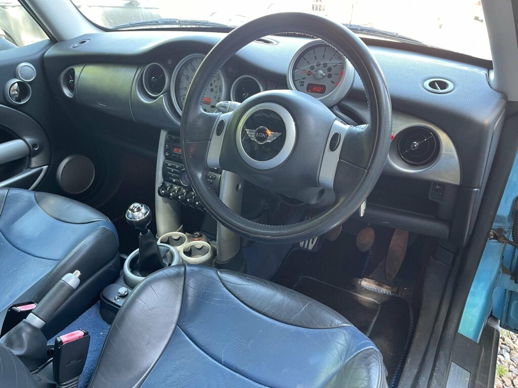Mini Hatch One 1.6 One 89 Bhp Silver #10