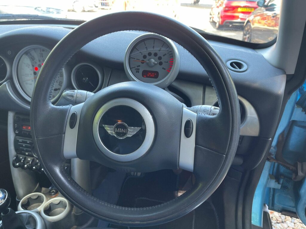 Mini Hatch One 1.6 One 89 Bhp Silver #21