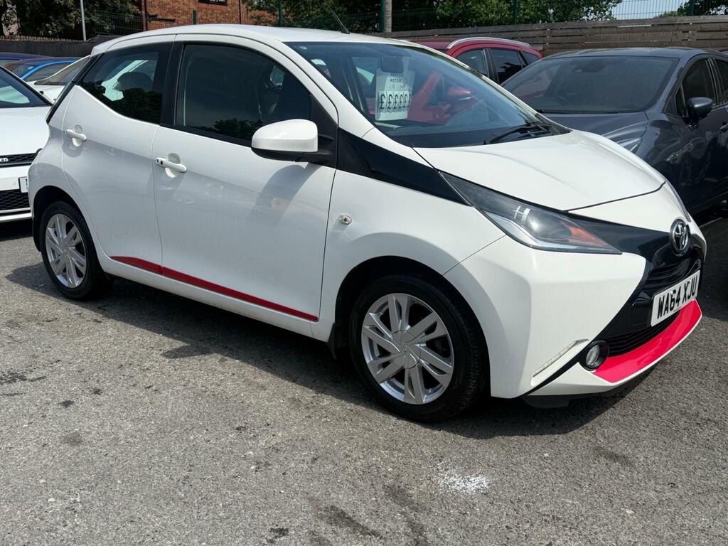 Toyota Aygo 1.0 Vvt-i X-pression X-shift Euro 5 Euro 5 WA64XJU White #5