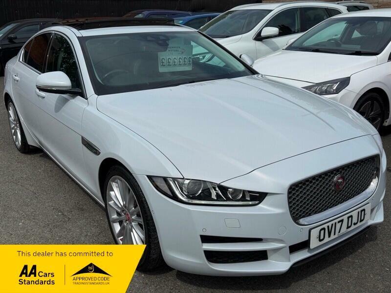 Jaguar XE 2.0D Portfolio Euro 6 Ss White