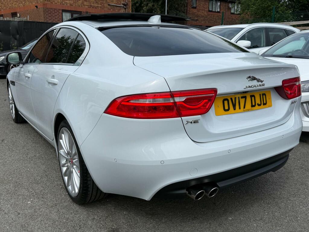 Jaguar XE 2.0D Portfolio Euro 6 Ss OV17DJD White #4