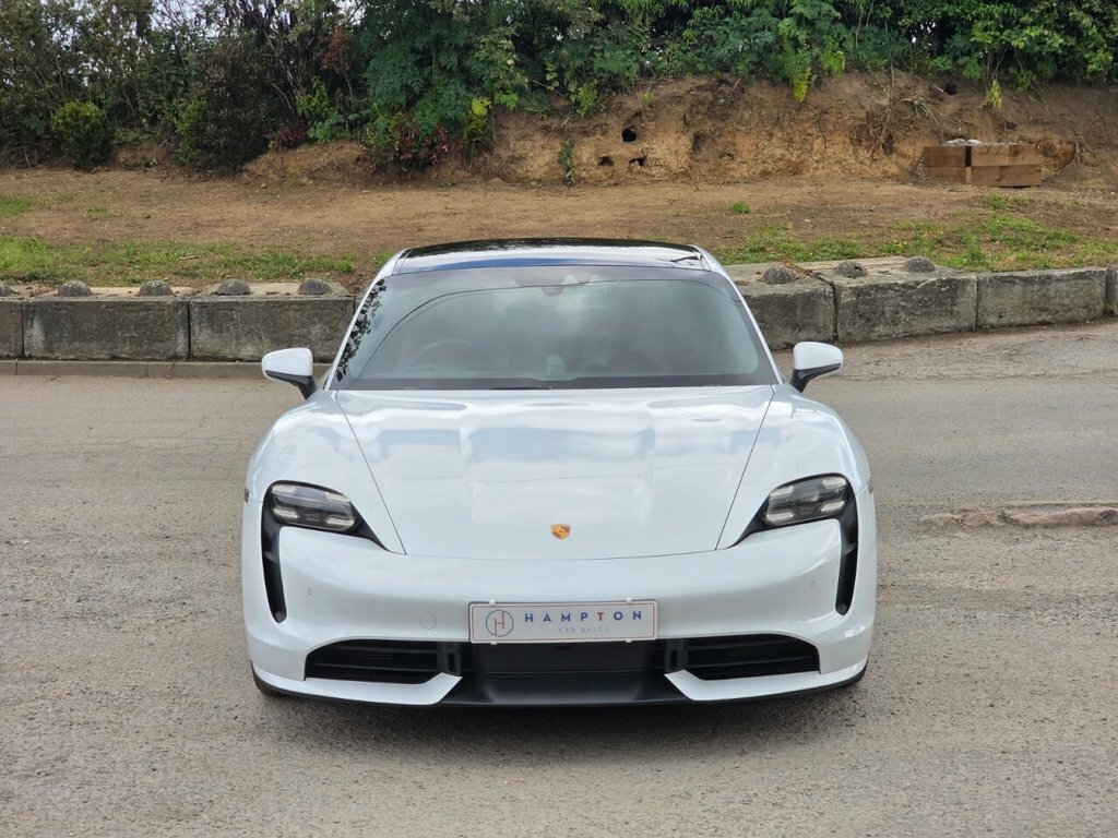 Porsche Taycan Saloon KP72YMU White #4