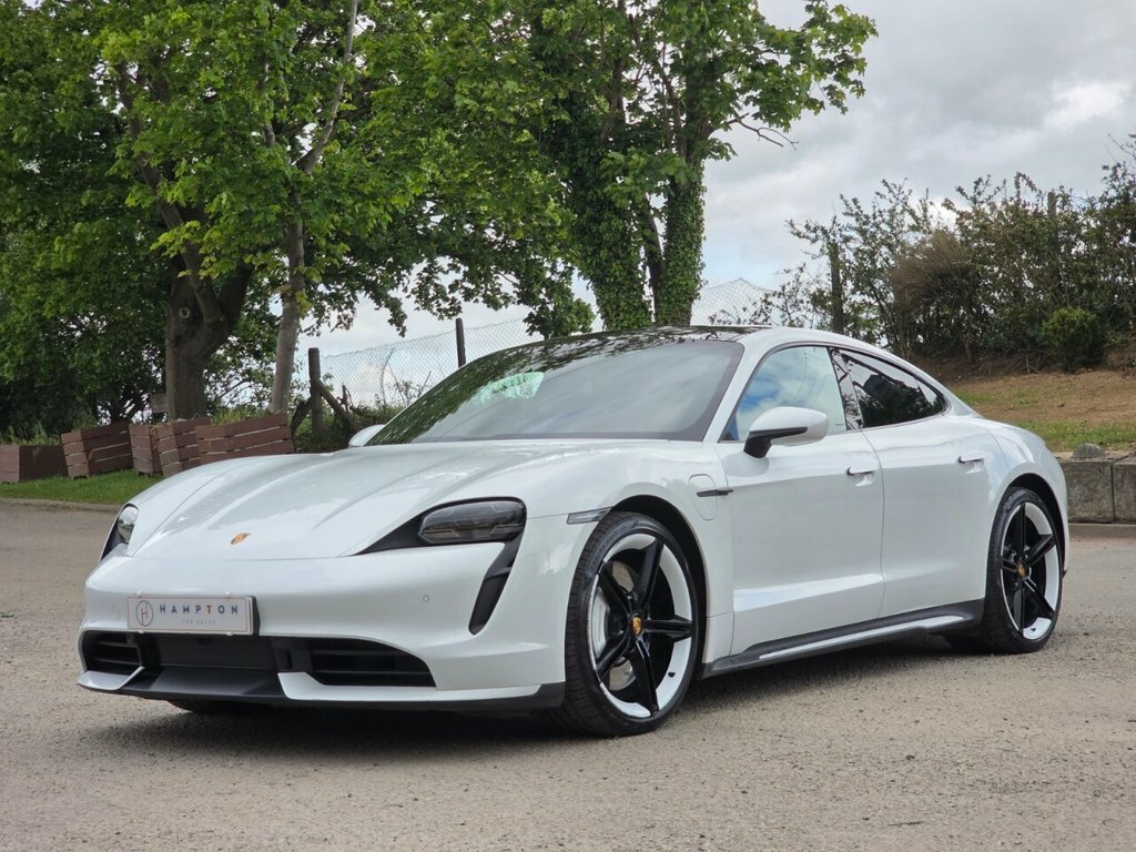Porsche Taycan Saloon KP72YMU White #5
