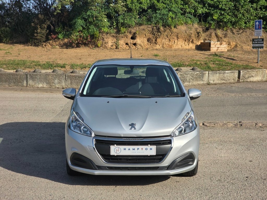 Peugeot 208 208 Active Silver #4
