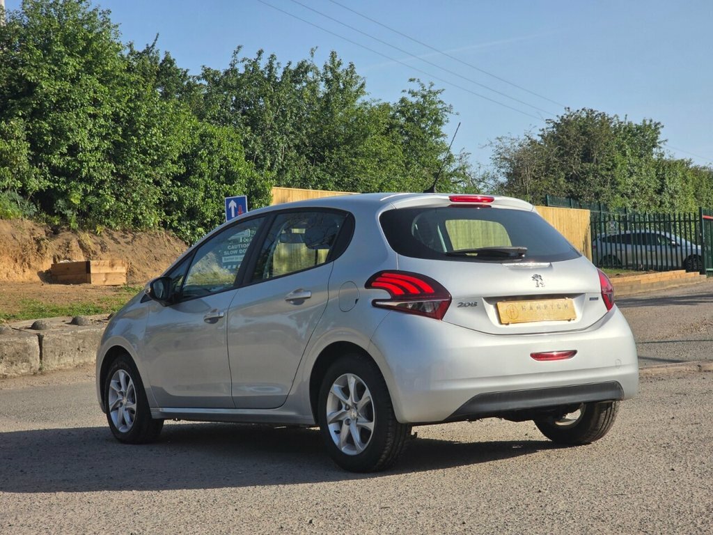 Peugeot 208 208 Active Silver #6